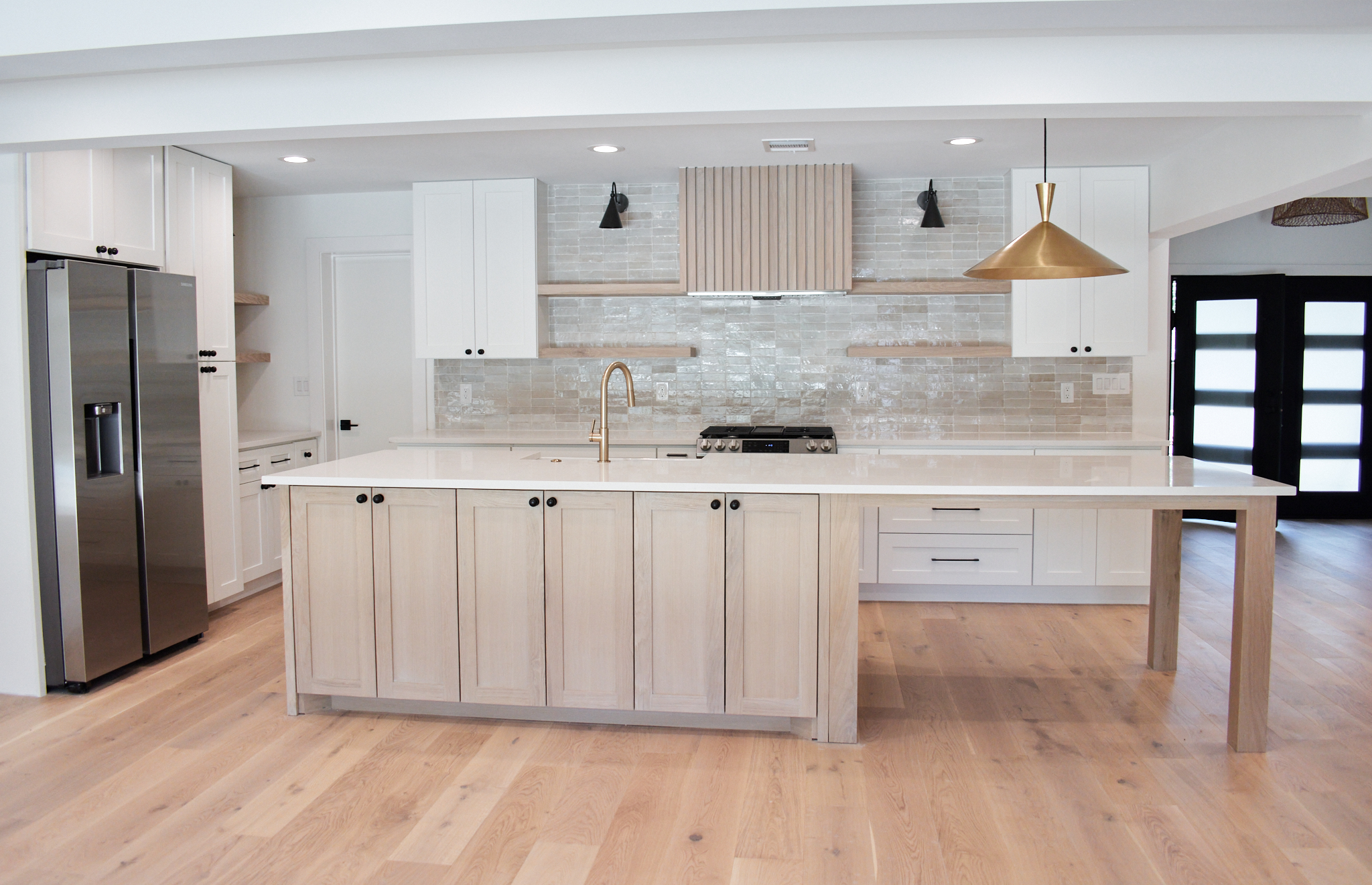 The Dos and Don’ts of DIY Kitchen Remodeling: When to Hire a Professional